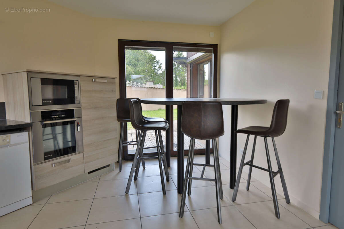 Maison à OYTIER-SAINT-OBLAS