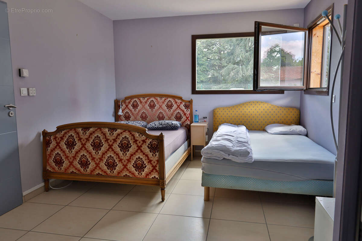 Maison à OYTIER-SAINT-OBLAS