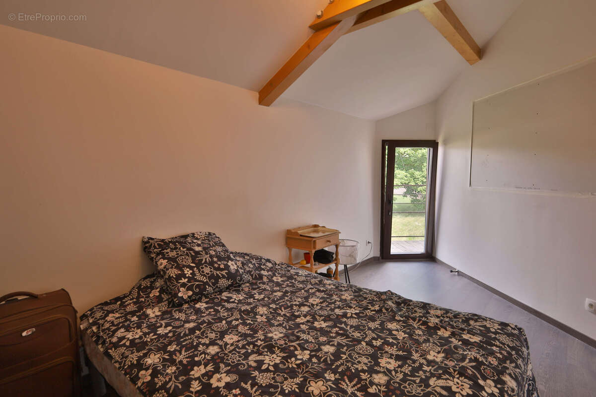 Maison à OYTIER-SAINT-OBLAS