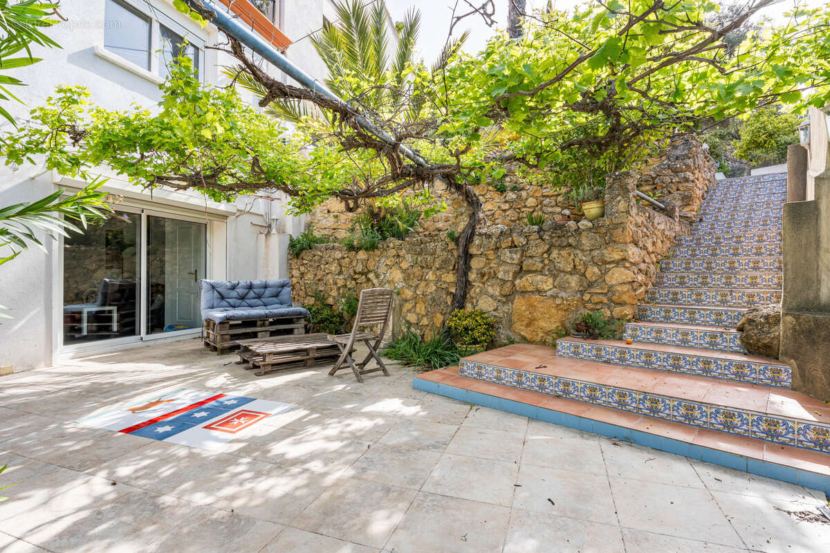 Maison à ROQUEVAIRE