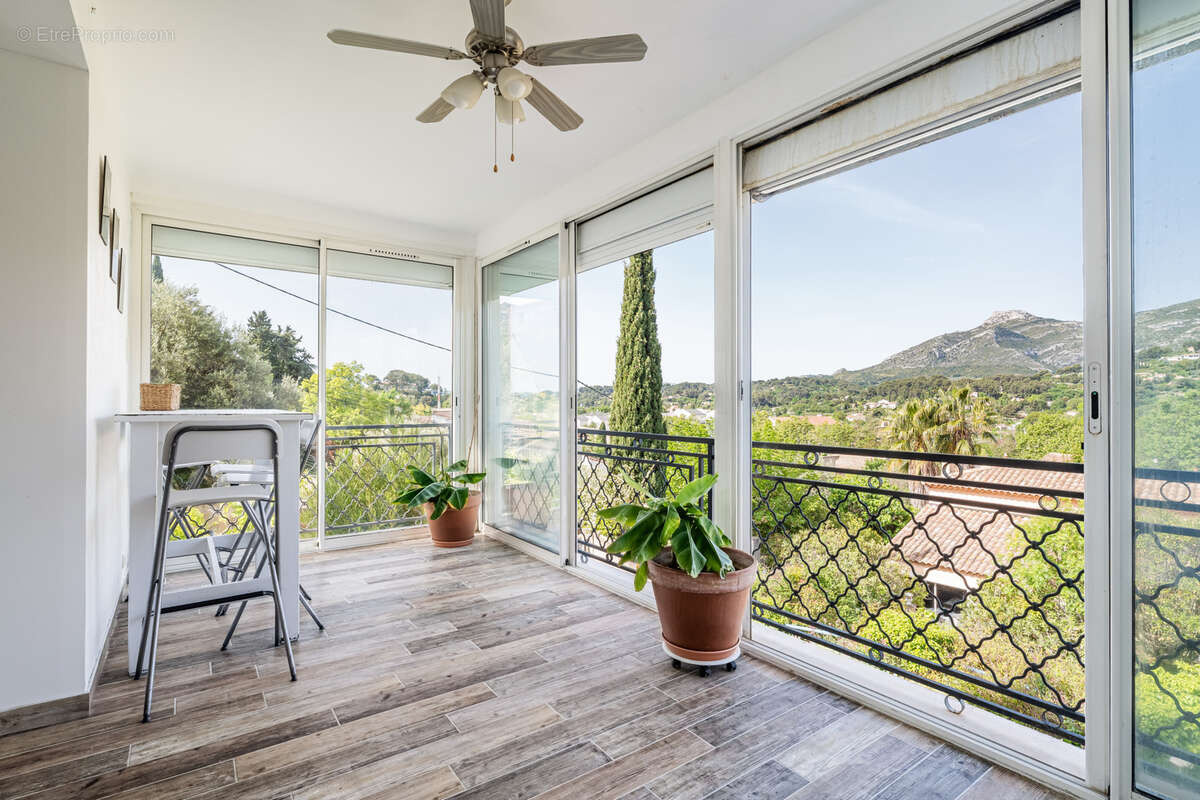 Maison à ROQUEVAIRE