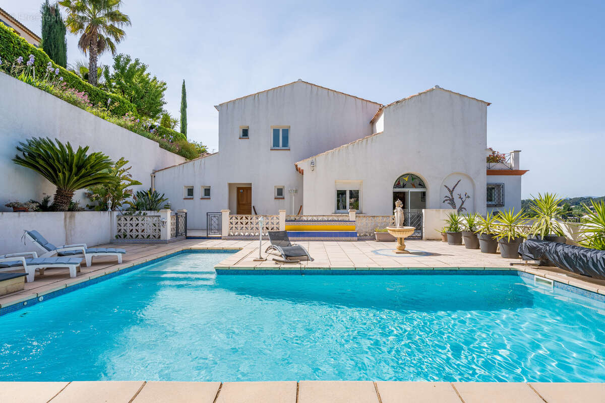 Maison à ROQUEVAIRE