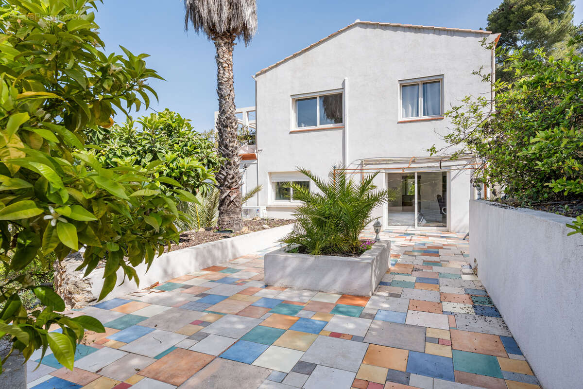 Maison à ROQUEVAIRE