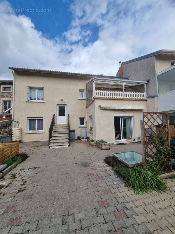 Appartement à LAUSSONNE