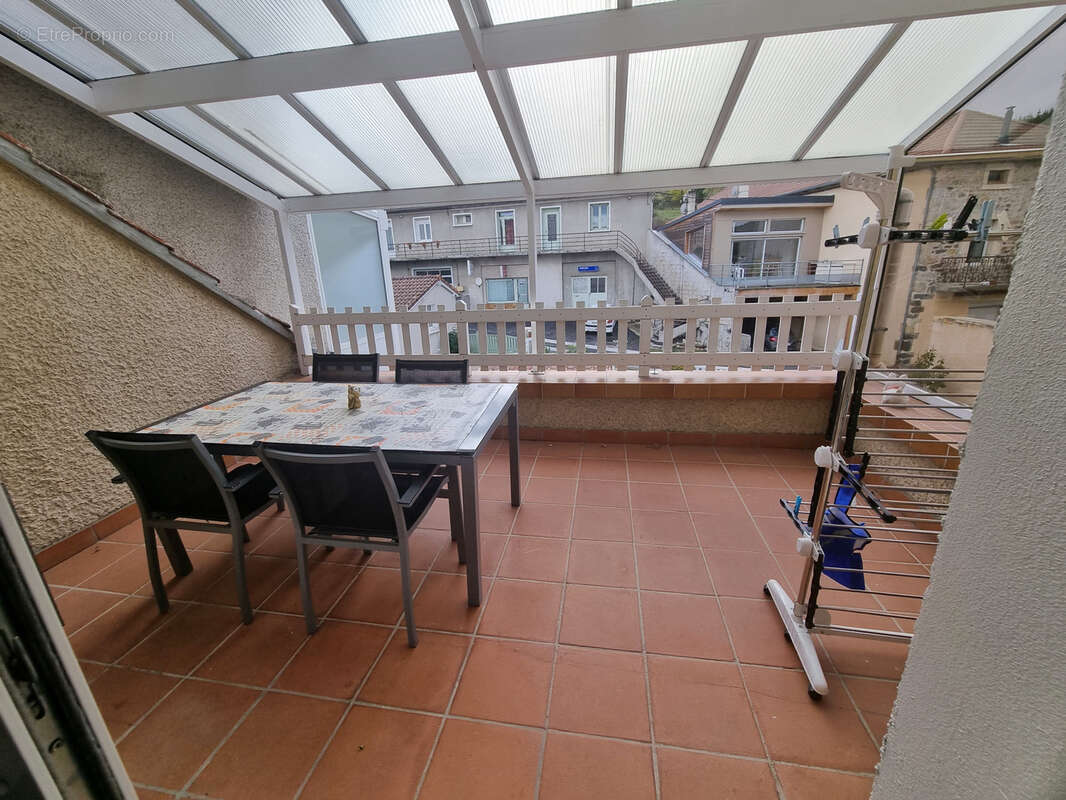 Appartement à LAUSSONNE