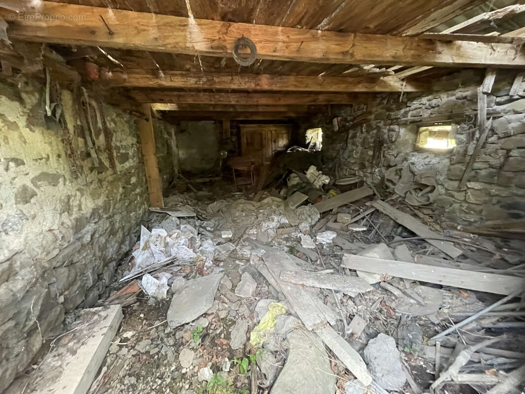 Maison à SAINT-PIERRE-ROCHE