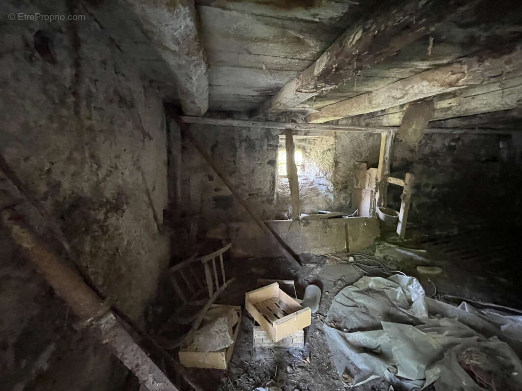 Maison à SAINT-PIERRE-ROCHE