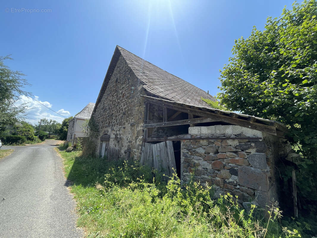 Maison à SAINT-PIERRE-ROCHE