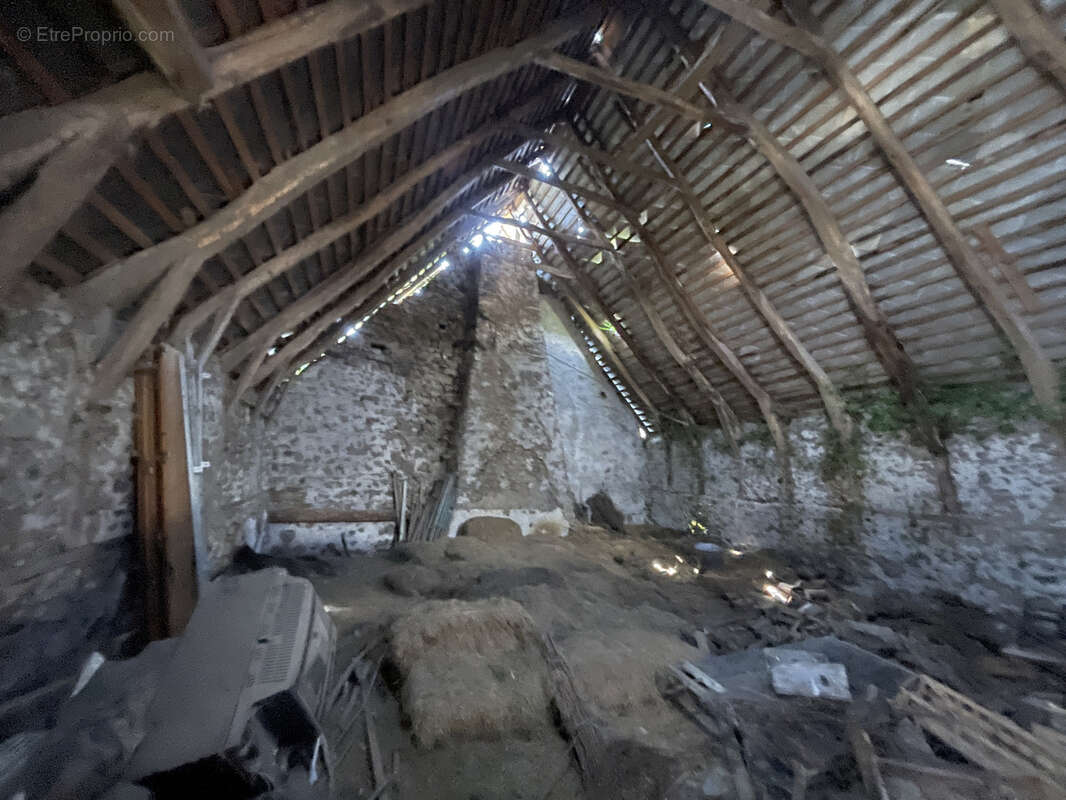 Maison à SAINT-PIERRE-ROCHE