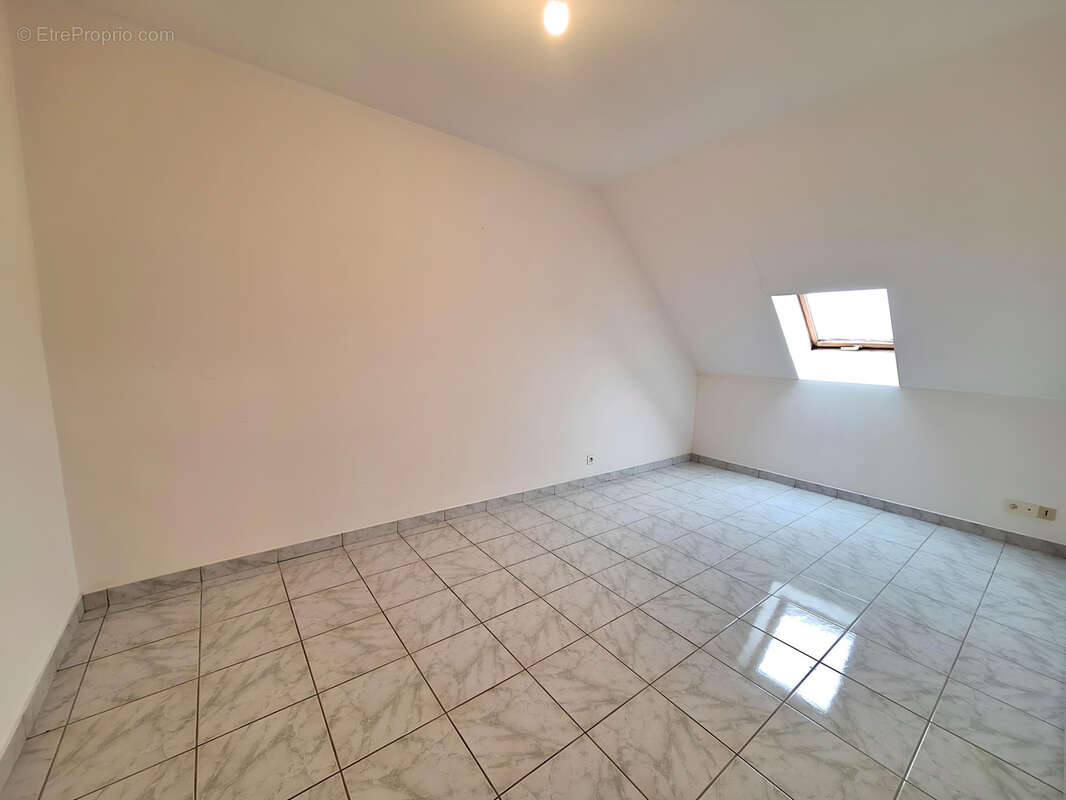 Maison à SAINTE-GEMMES-D&#039;ANDIGNE