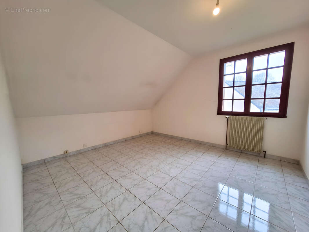 Maison à SAINTE-GEMMES-D&#039;ANDIGNE