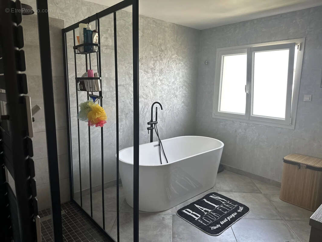 Maison à MONTIGNY-LES-CORMEILLES