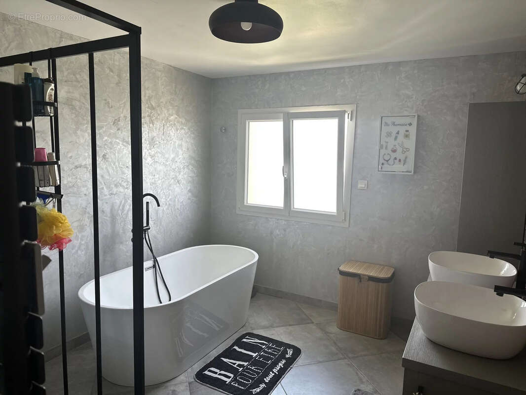 Maison à MONTIGNY-LES-CORMEILLES