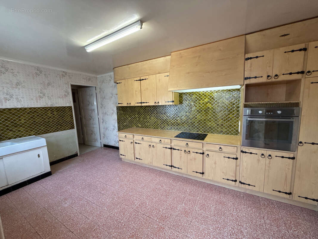 Maison à CHEMILLY-SUR-YONNE