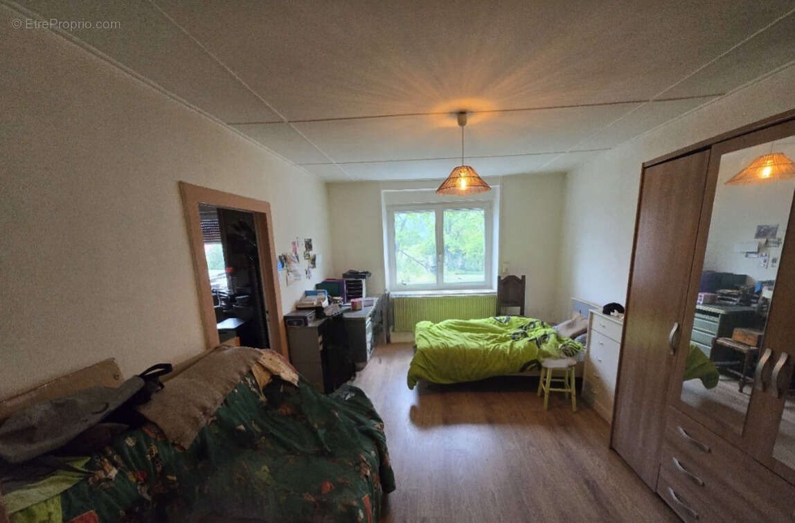 Maison à BIANS-LES-USIERS