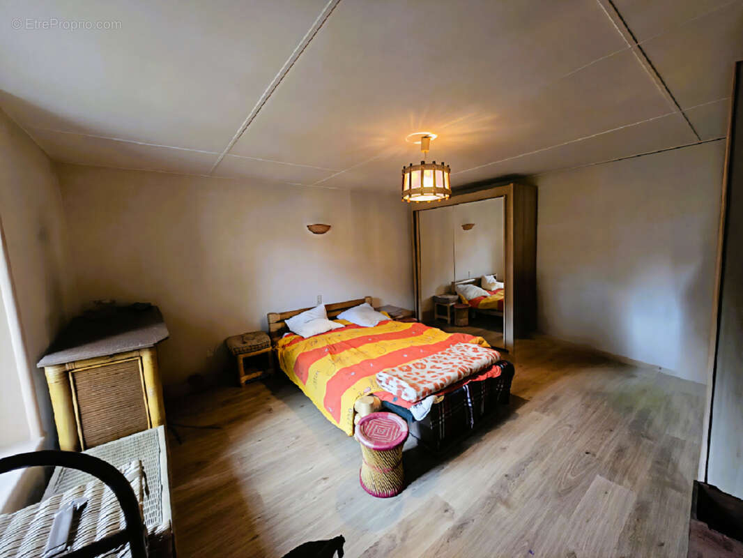 Maison à BIANS-LES-USIERS