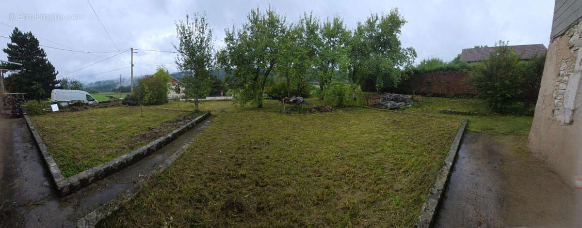 Maison à BIANS-LES-USIERS