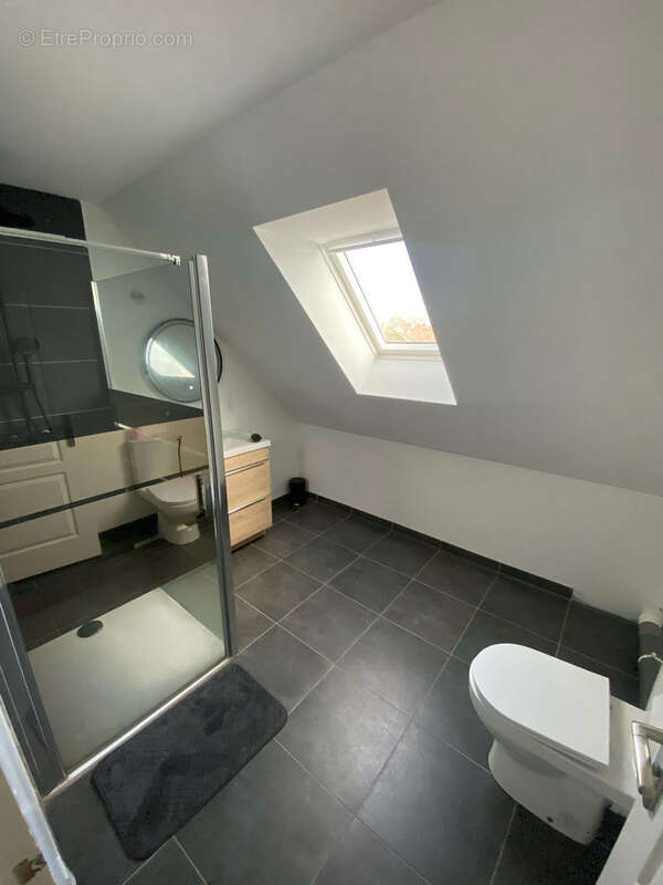 Maison à D&#039;HUISON-LONGUEVILLE