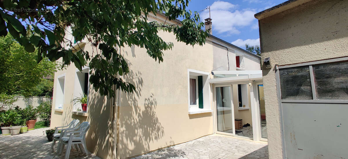 Maison à LA ROCHETTE