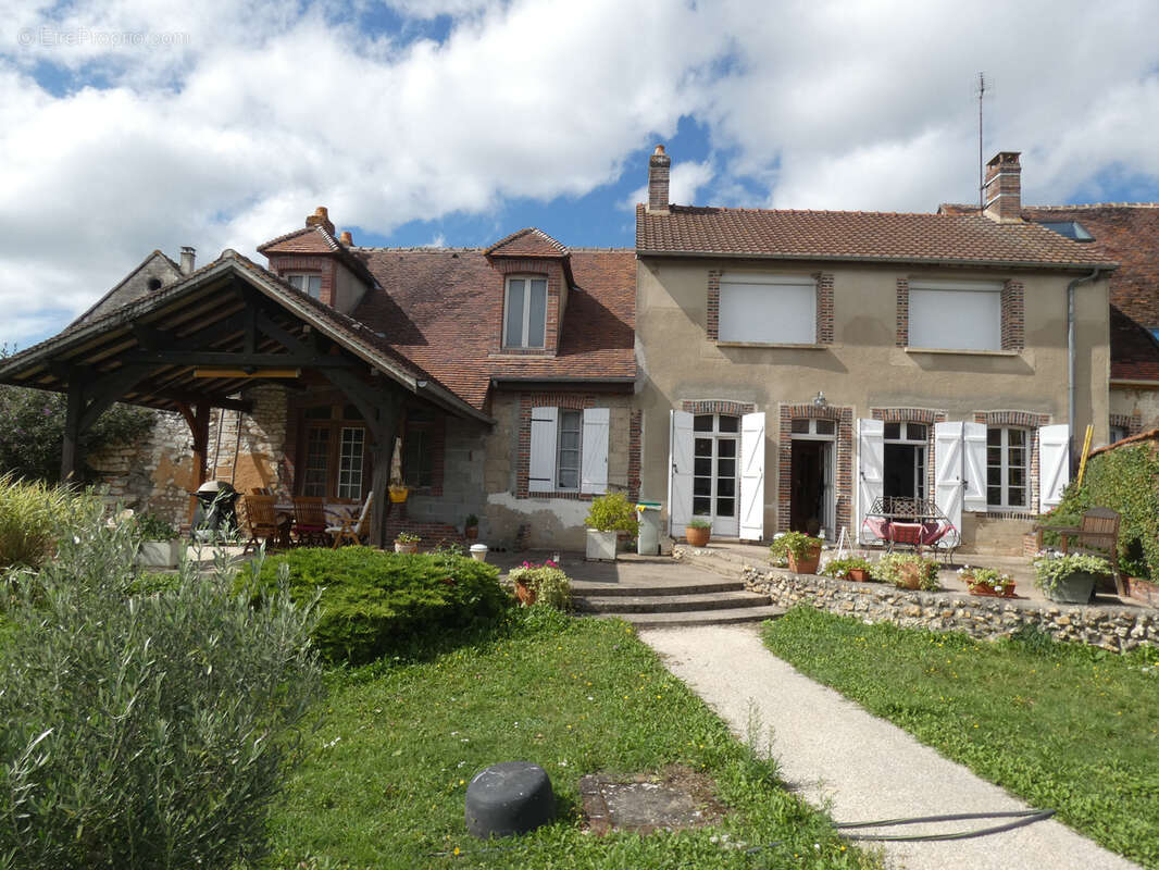 Maison à BELLECHAUME