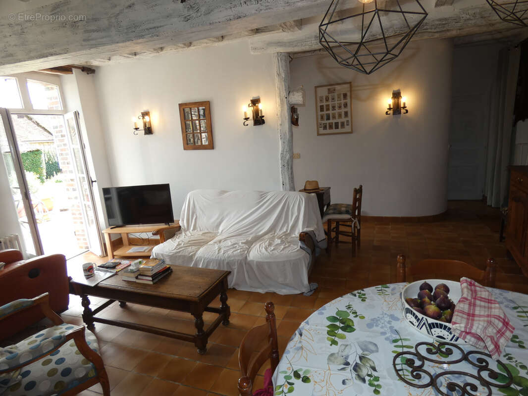 Maison à BELLECHAUME