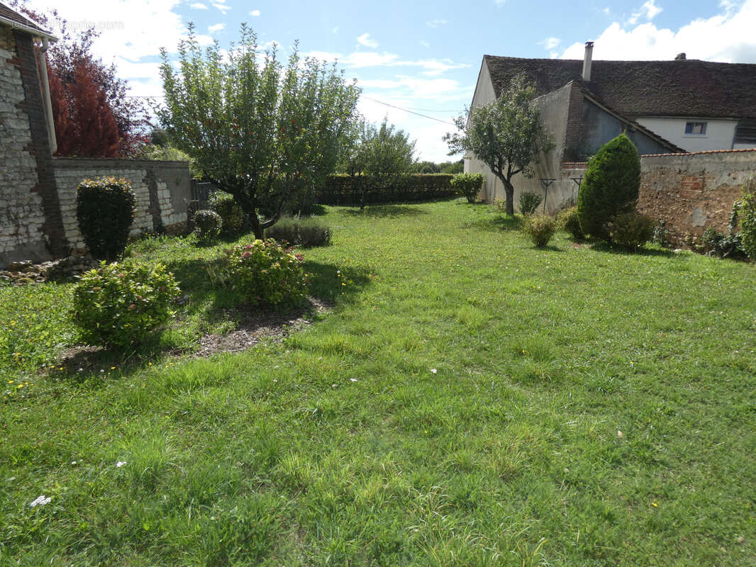 Maison à BELLECHAUME