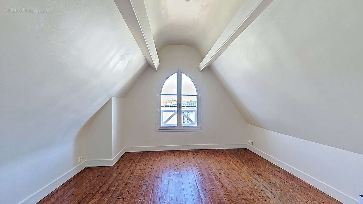 Maison à BROU-SUR-CHANTEREINE