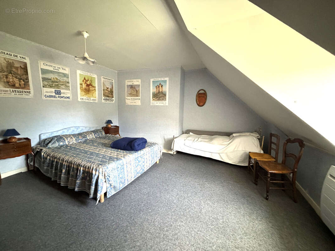 Maison à EGLISENEUVE-D&#039;ENTRAIGUES