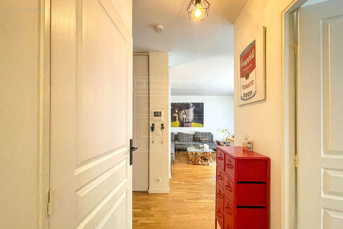 Appartement à LA GARENNE-COLOMBES