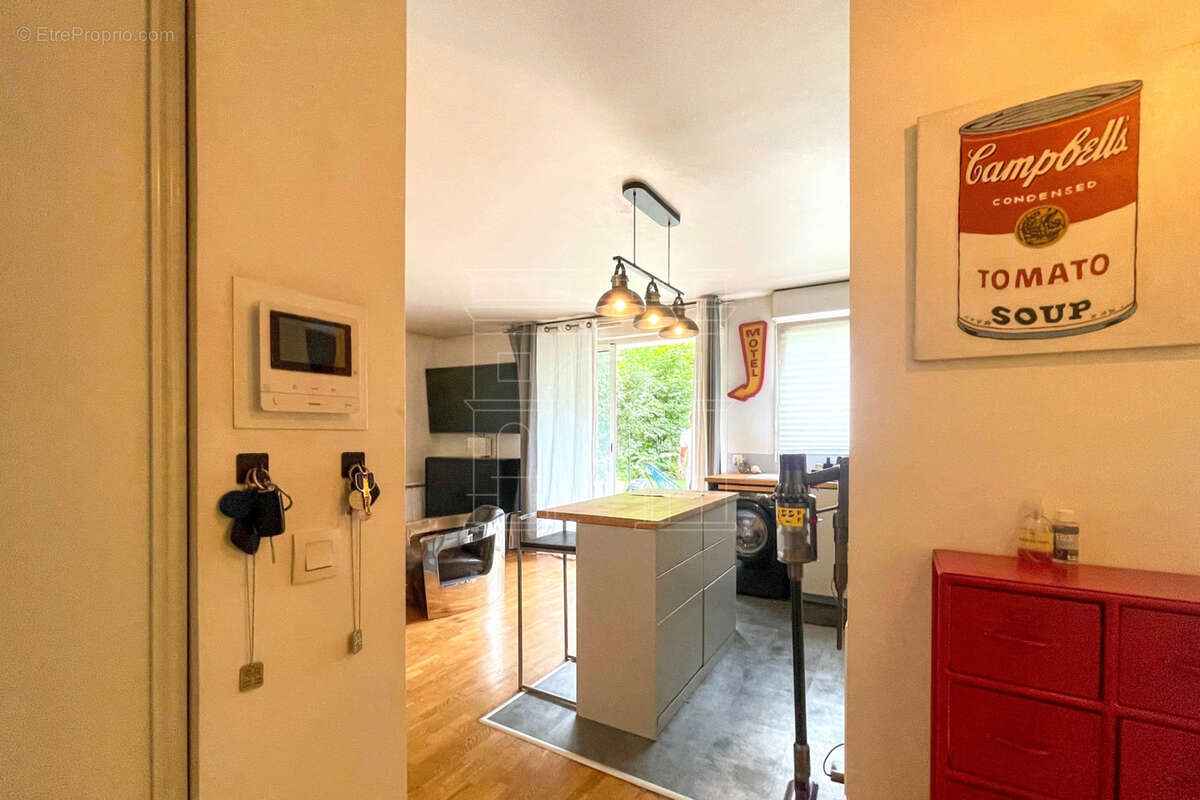 Appartement à LA GARENNE-COLOMBES