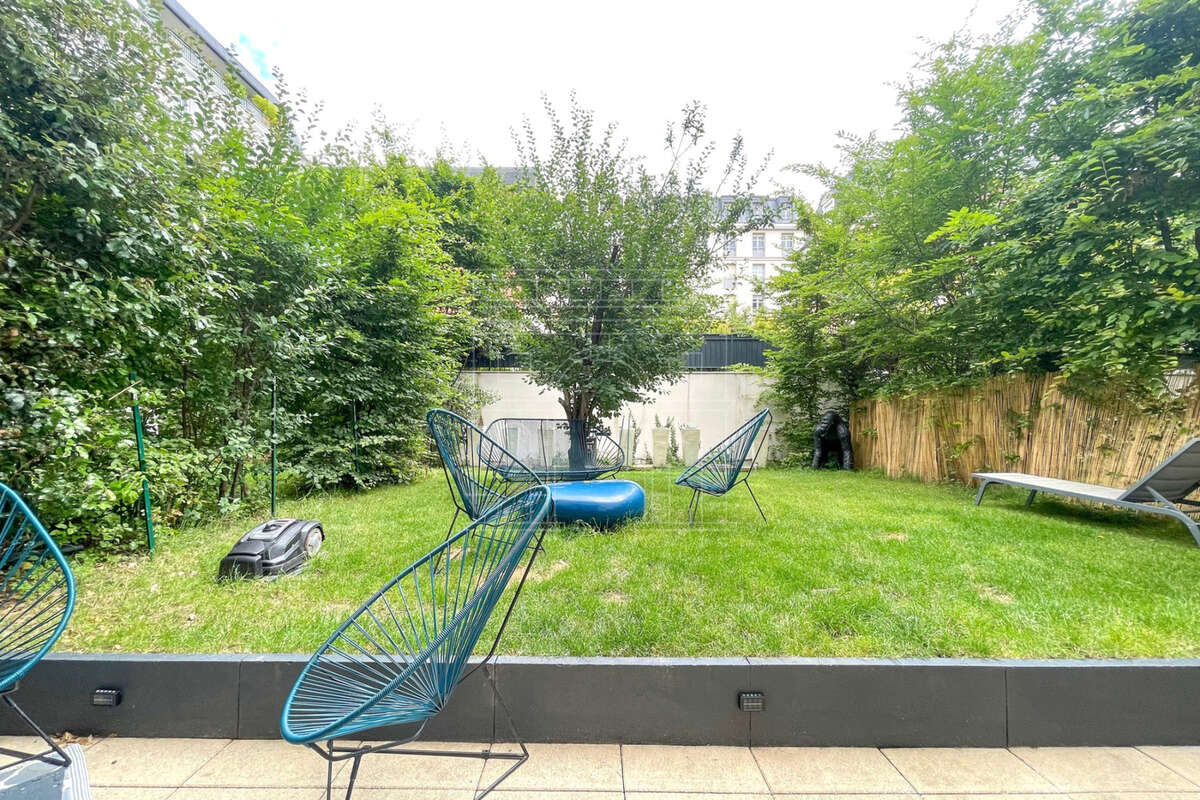 Appartement à LA GARENNE-COLOMBES