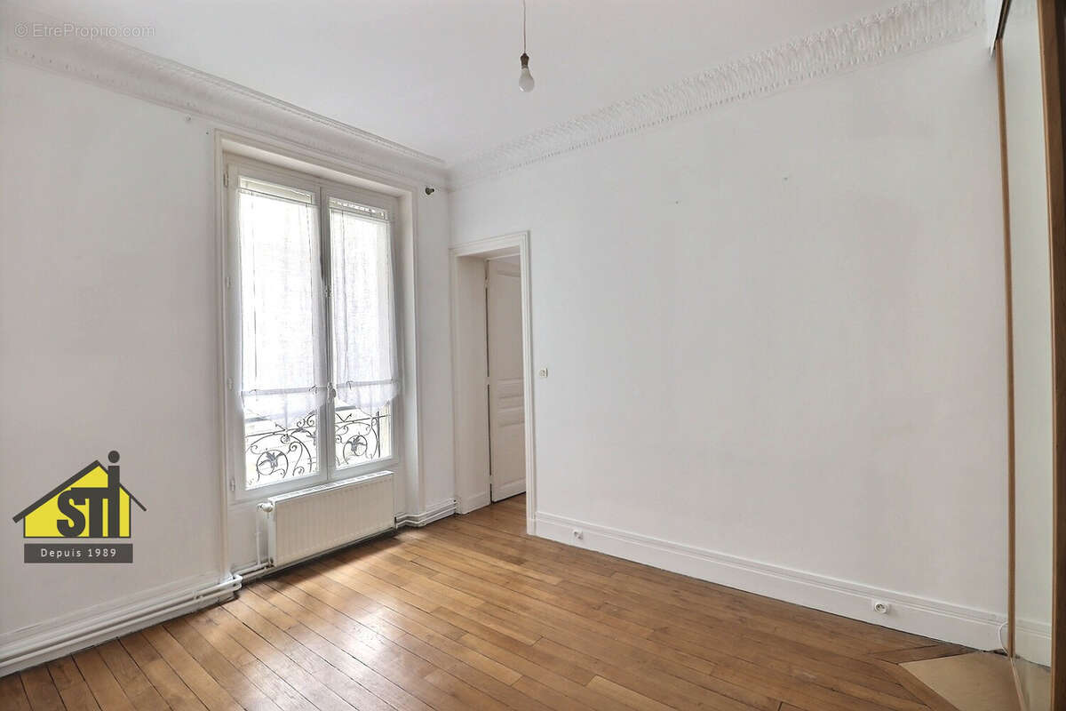Appartement à PARIS-14E