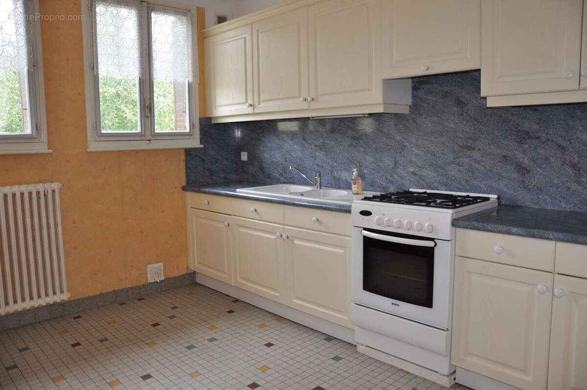 Maison à SAINT-GERMAIN-DES-FOSSES