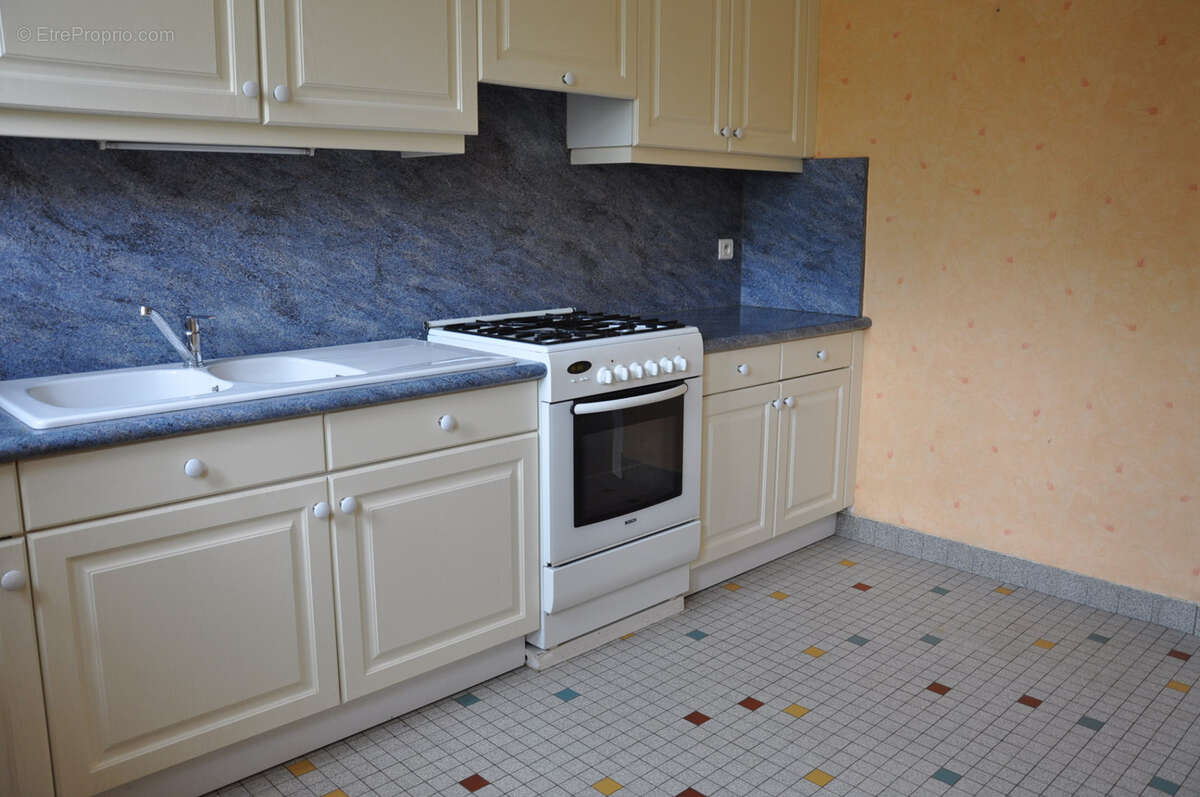 Maison à SAINT-GERMAIN-DES-FOSSES