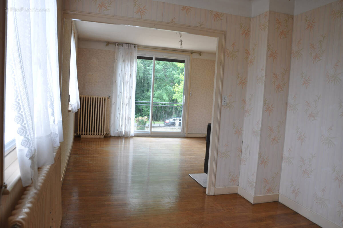 Maison à SAINT-GERMAIN-DES-FOSSES