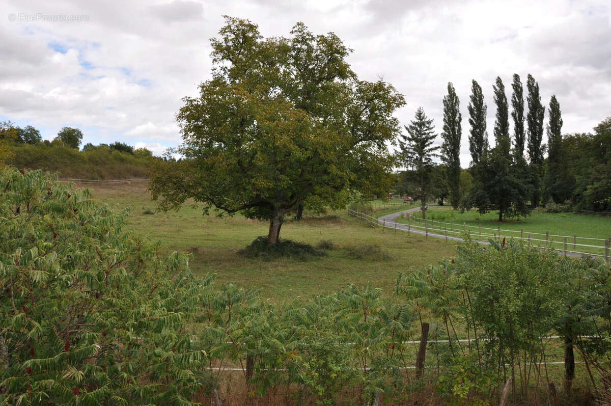 Maison à SAINT-GERMAIN-DES-FOSSES