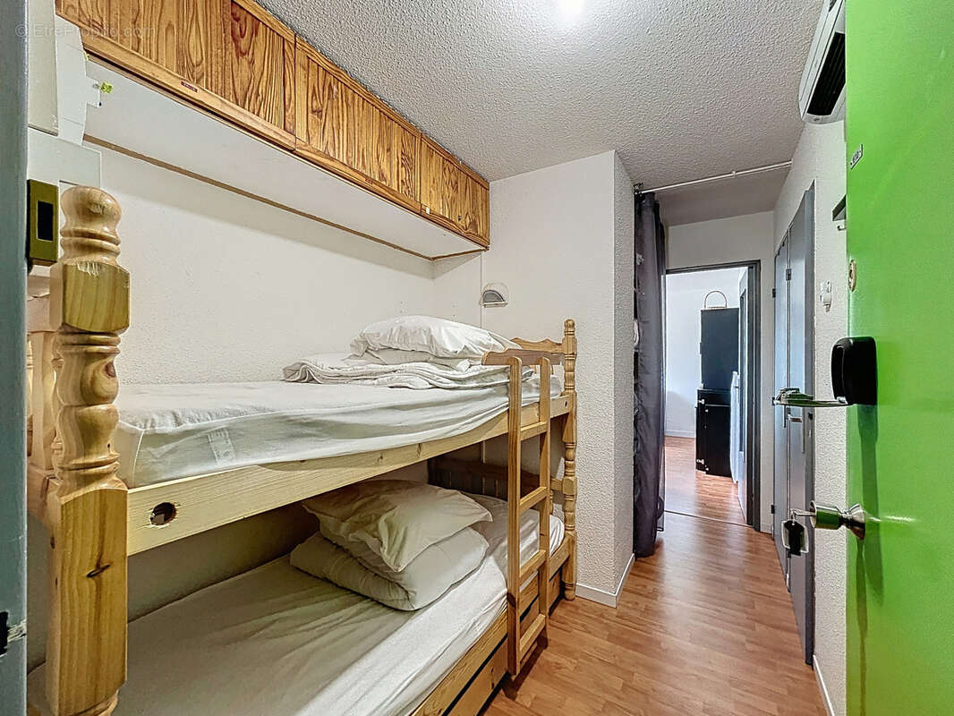 Appartement à ENCHASTRAYES