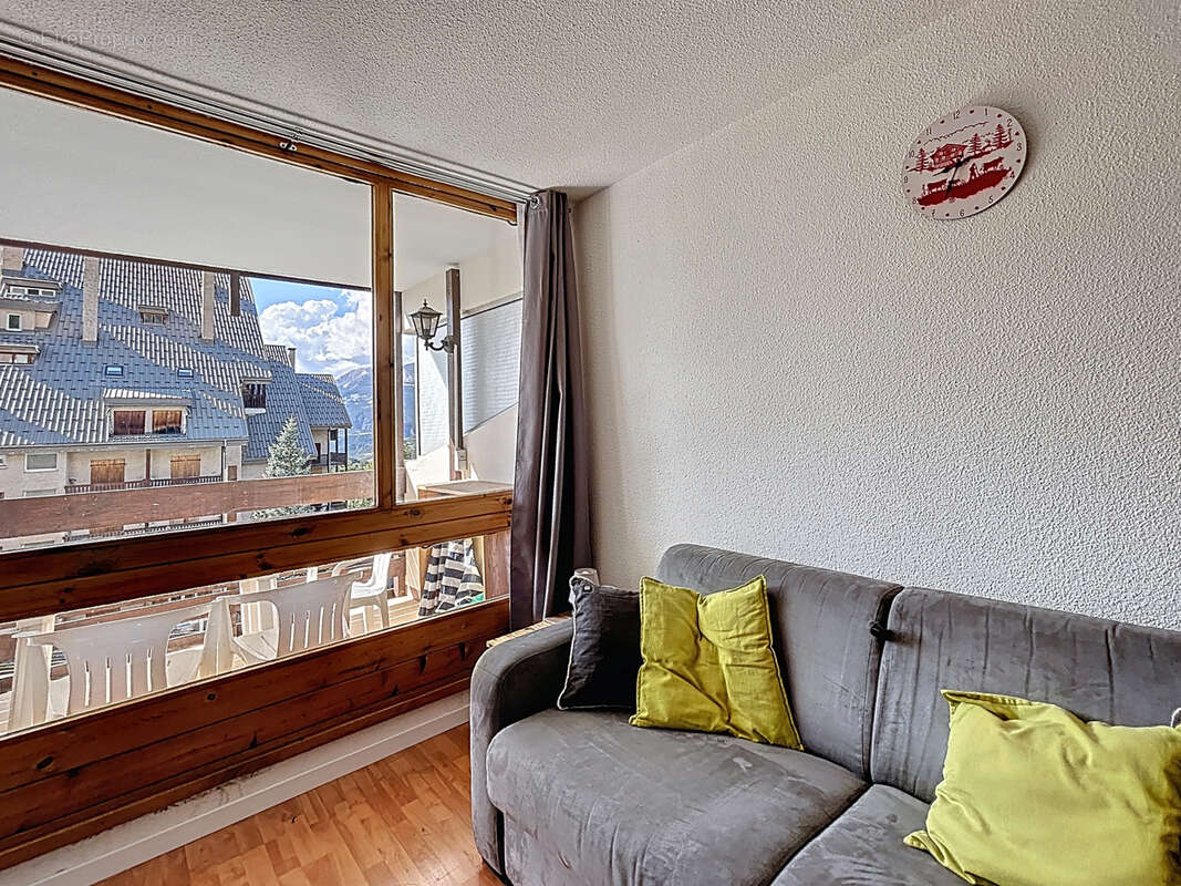 Appartement à ENCHASTRAYES