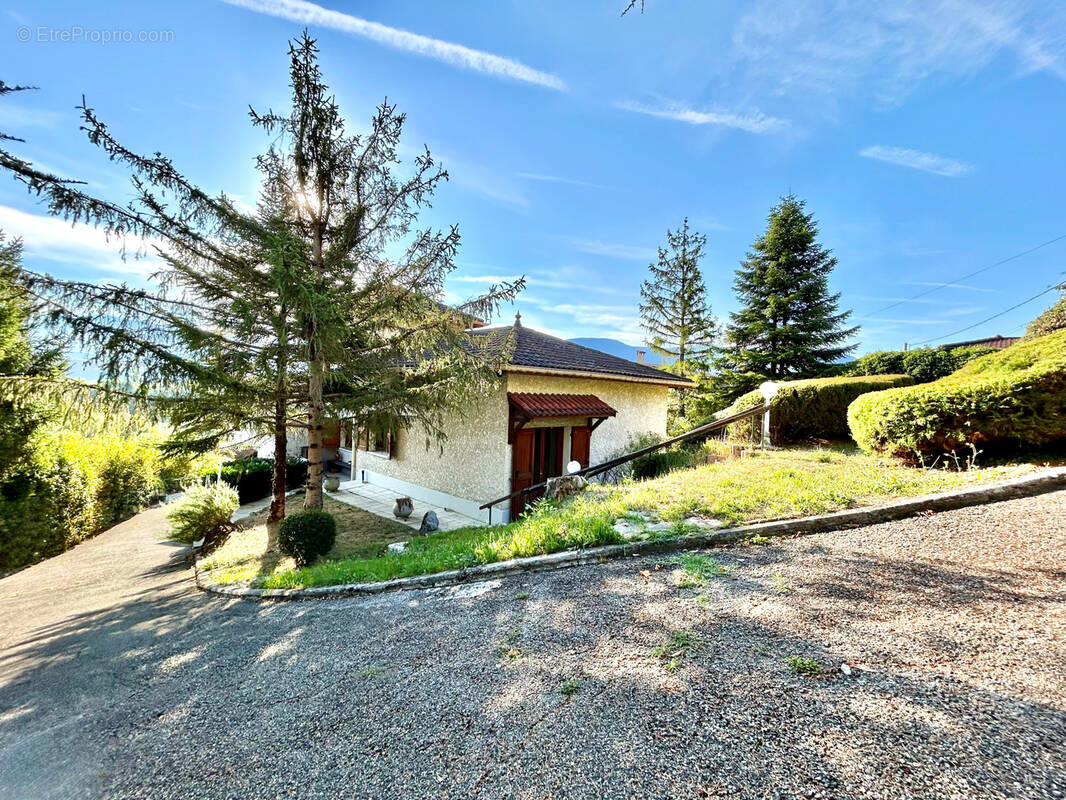 Maison à VARCES-ALLIERES-ET-RISSET