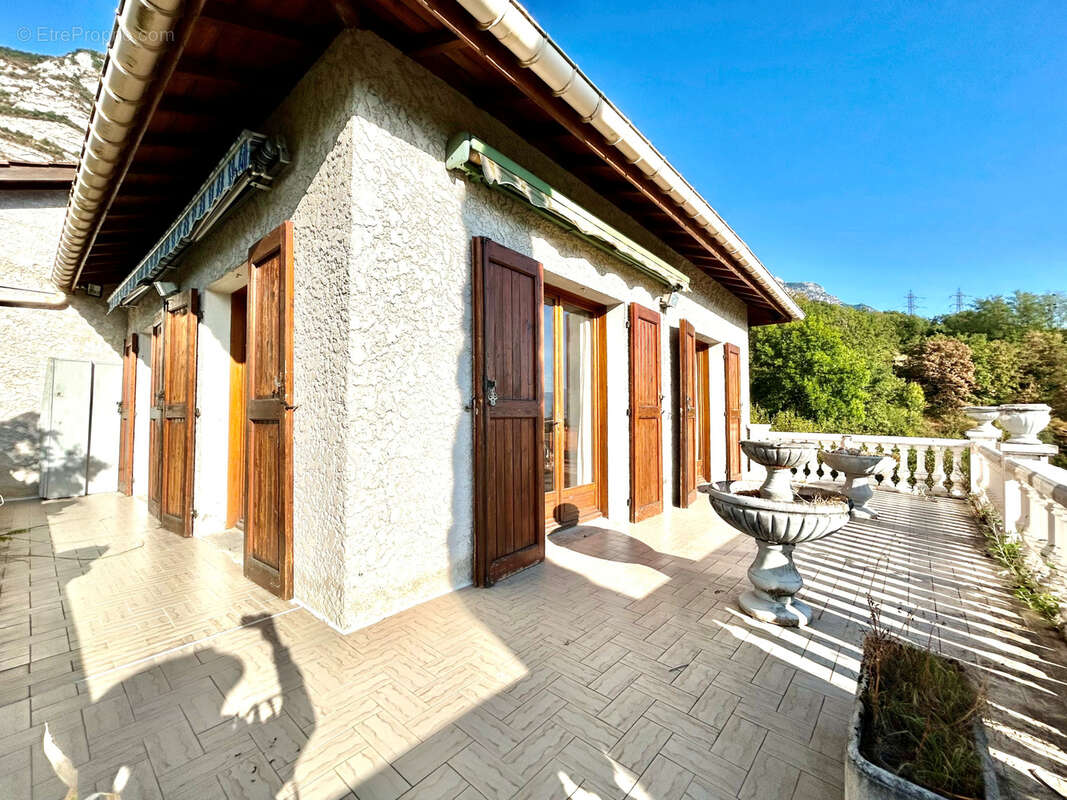 Maison à VARCES-ALLIERES-ET-RISSET