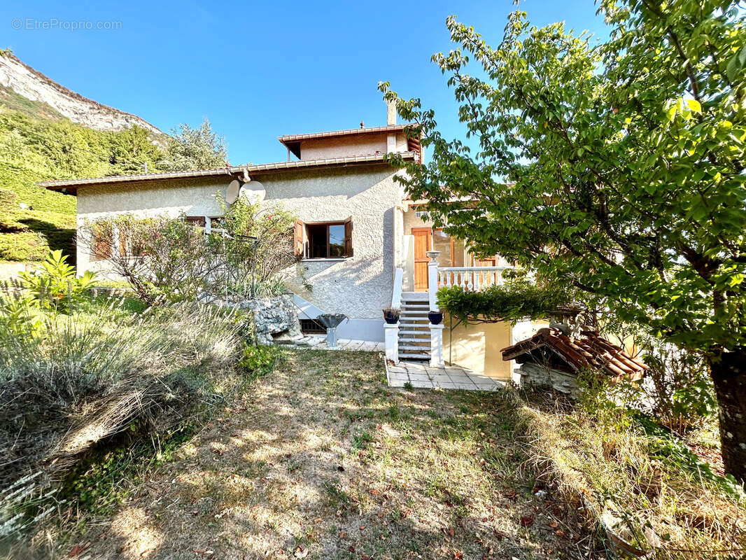 Maison à VARCES-ALLIERES-ET-RISSET