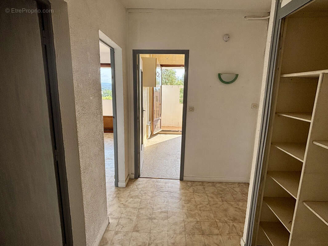 Appartement à HYERES