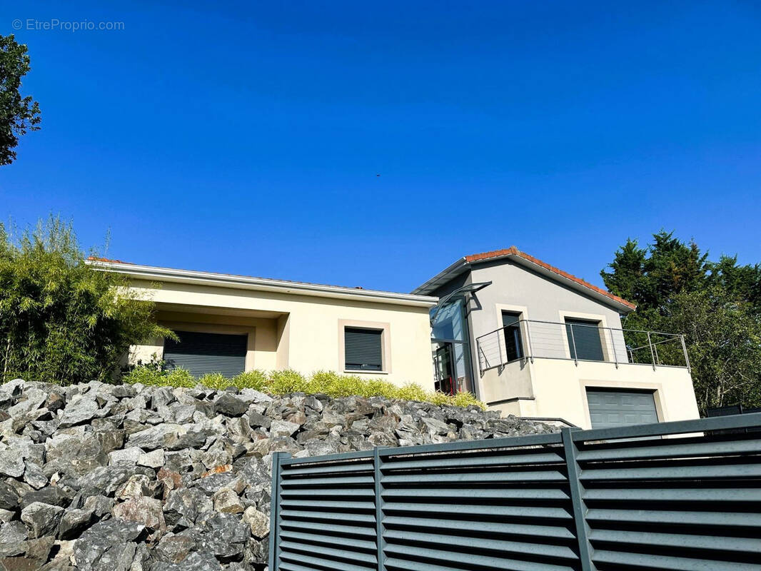 Maison à BELLERIVE-SUR-ALLIER