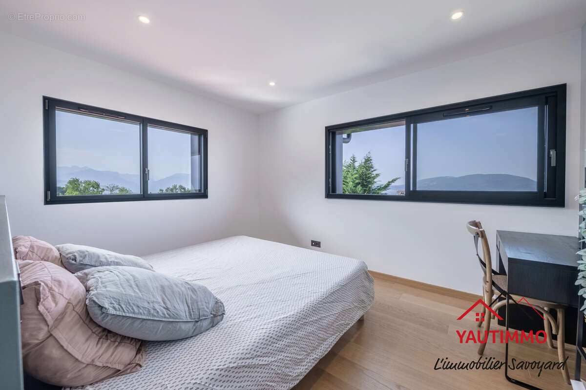 Maison à CRANVES-SALES