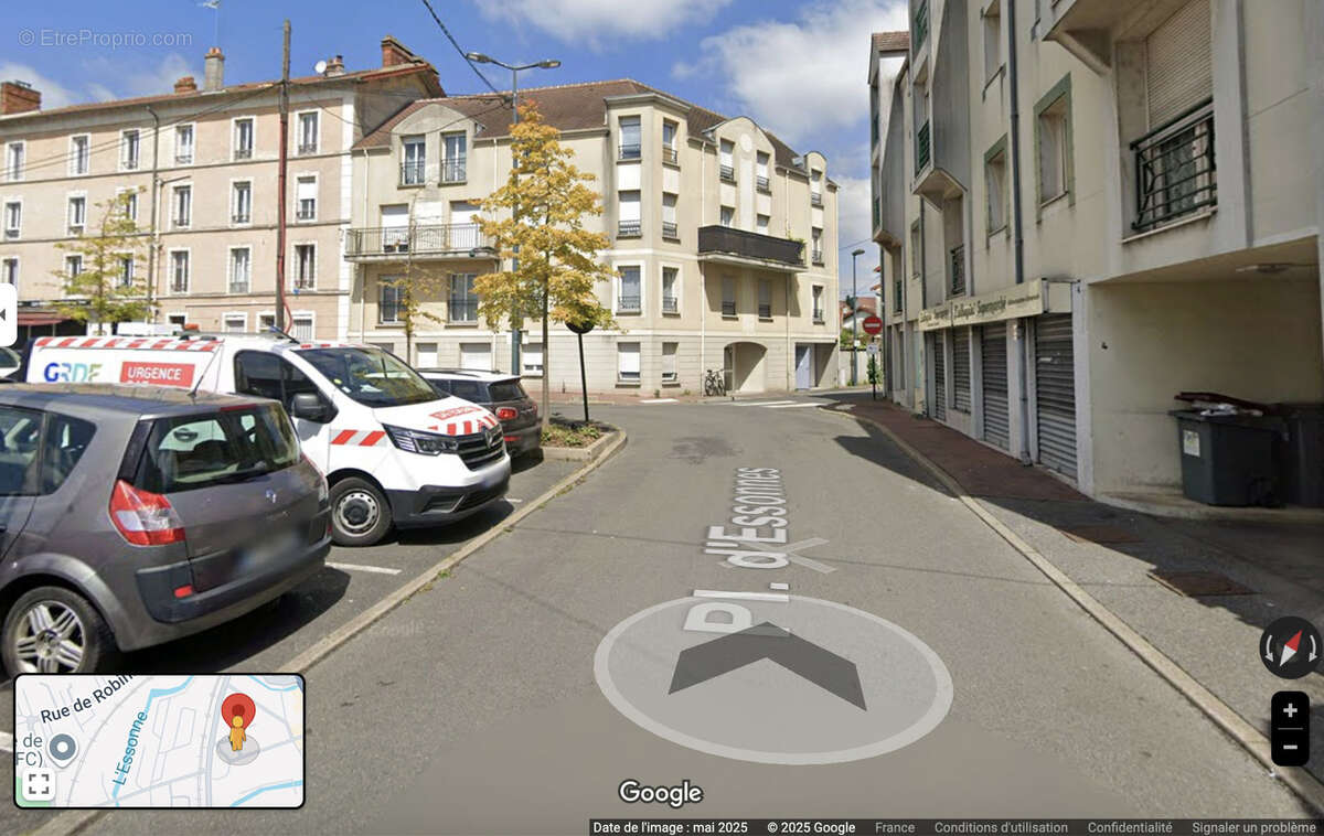 Parking à CORBEIL-ESSONNES