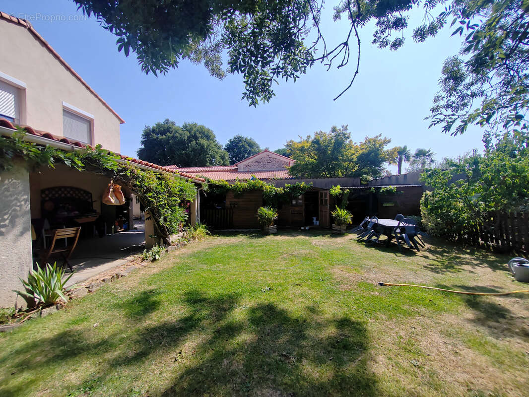 Maison à LA CHATAIGNERAIE