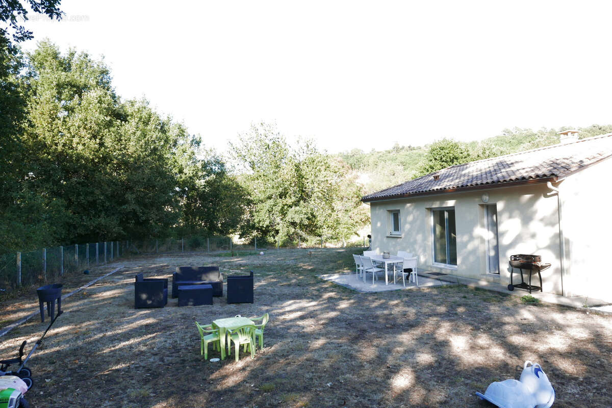 Maison à SAINT-ASTIER