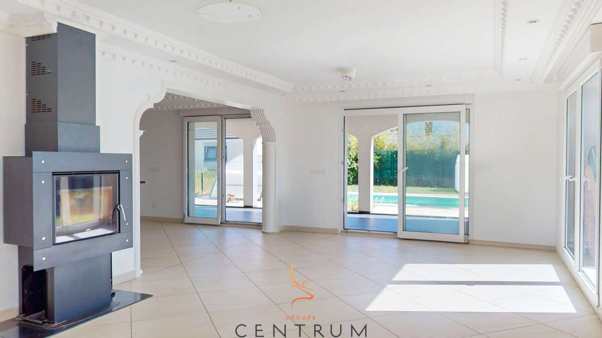 Maison à COURCELLES-SUR-NIED