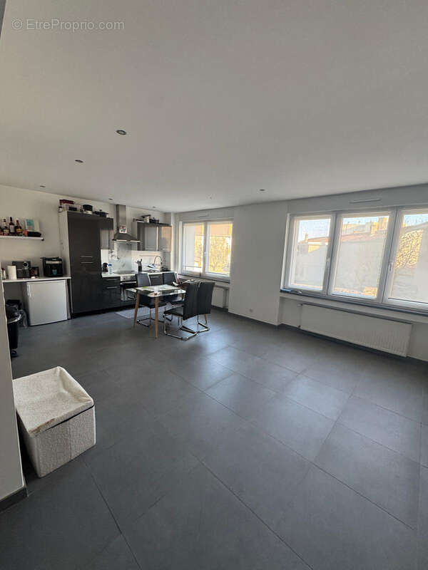 Appartement à AUBOUE