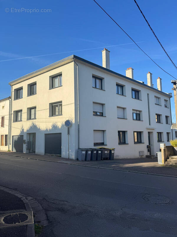 Appartement à AUBOUE